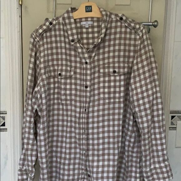 Gap Button Up Shirt - Picture 1 of 3